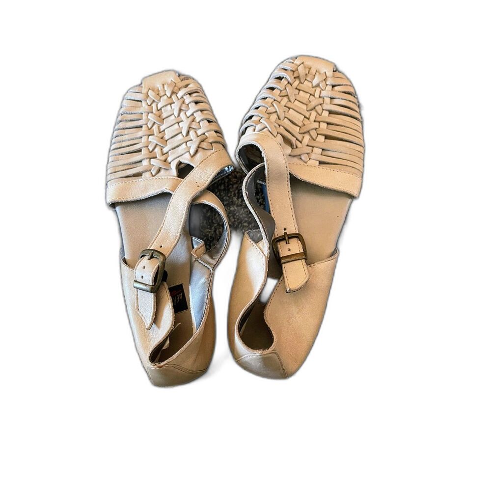 Vintage 90s Y2k Aerosoles beige strappy caged woven sandals 9 1/2